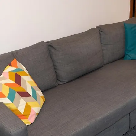Apartment Urban Style Apt- Larisis Station